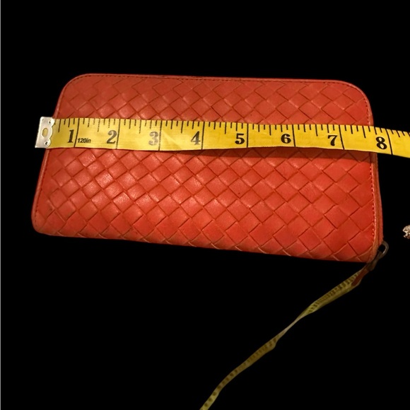 Bottega Veneta Large Braided Wallet With Zip - Picture 4 of 16